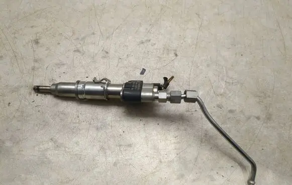 Fuel injector