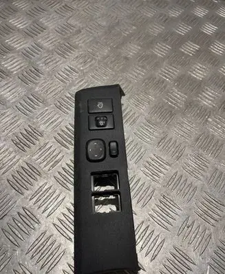 Wing mirror switch