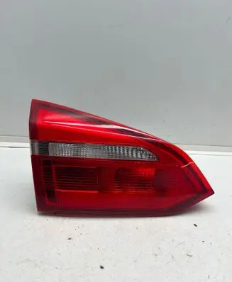 Ford Focus Tailgate rear/tail lights F1EB13A603CA