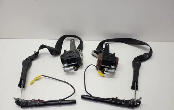 Opel Antara Front seatbelt 95473470 95473474