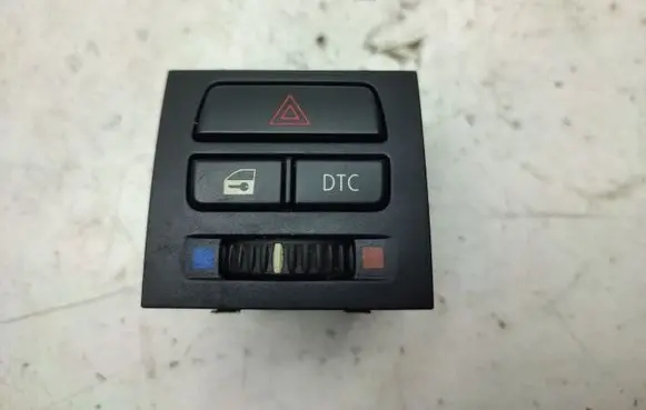 BMW 3 E90 E91 Hazard light switch 9132421