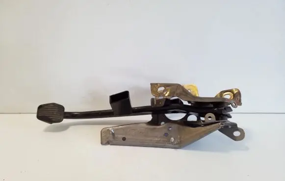 Volvo V40 Cross country Brake pedal 31381467