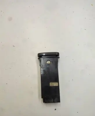Volvo S70 V70 V70 XC Hazard light switch 8622091 99W32B