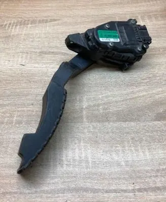 Renault Laguna II Accelerator throttle pedal 8200003393 6PV008119