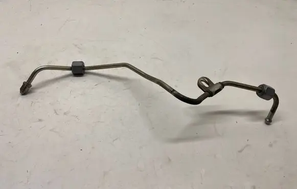 Nissan Qashqai Fuel injector supply line/pipe 