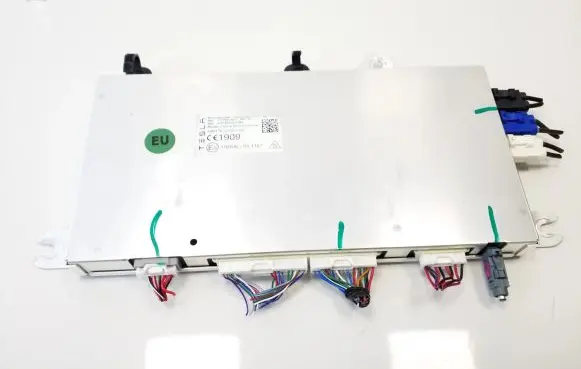 Tesla Model X Comfort/convenience module 107254100C