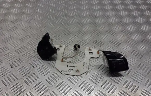Opel Zafira B Steering wheel buttons/switches 13251120