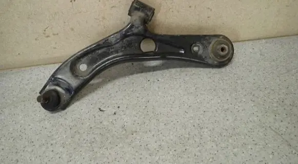 Suzuki Splash Rear suspension control arm 
