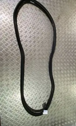 BMW 2 F46 Loading door rubber seal (on body) 7318867