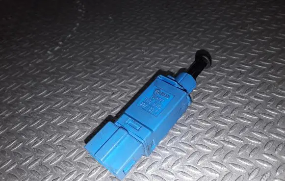 Volkswagen Transporter - Caravelle T4 Brake pedal sensor switch 1H0927189C