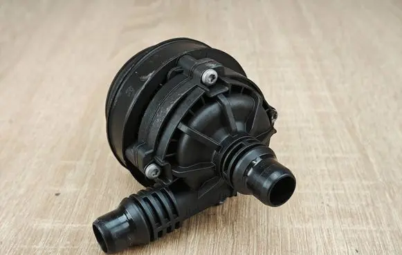 BMW 8 G16 Electric auxiliary coolant/water pump 8651287