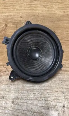 Volvo V70 Front door speaker 9472008