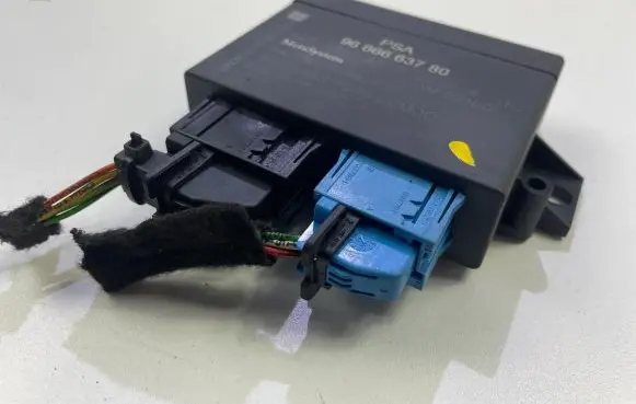 Peugeot 3008 I Parking PDC control unit/module 9666663780 AAP00950 T8YA515
