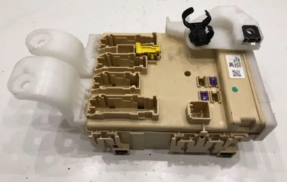 Toyota Auris E180 Other control units/modules 89221-02331