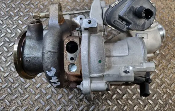 Volkswagen Tiguan Allspace Turbo 06K145696 06H145710E 06K145061A
