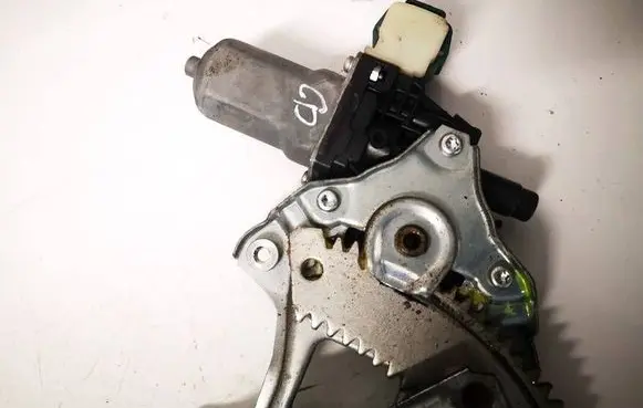 Nissan X-Trail T32 Rear door window regulator motor 827301BA0A 2621004650