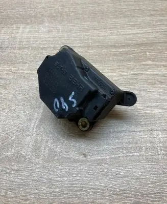Volvo S40 Air flap motor/actuator 74933C 1910110