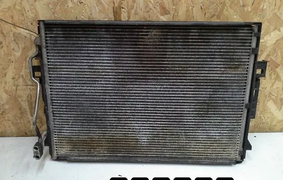 Mercedes-Benz S W221 Coolant radiator a2215000554