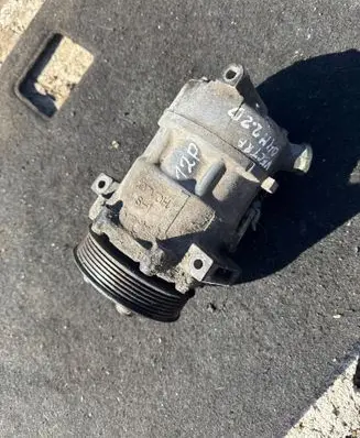 Opel Vectra C Air conditioning (A/C) compressor (pump) 13171593