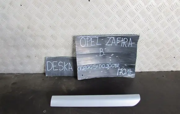 Opel Zafira B Dashboard glove box trim 13162510