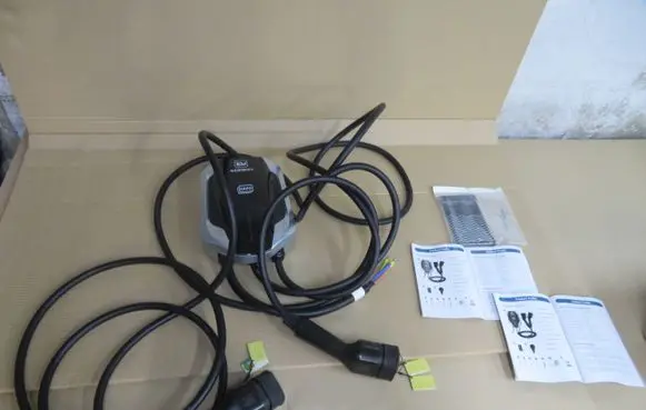 Renault Megane E-Tech Electric car charging cable EV-011122252DQ