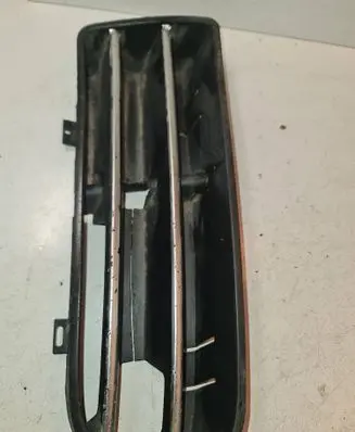 Volkswagen Golf IV Front bumper lower grill 1J0853665B