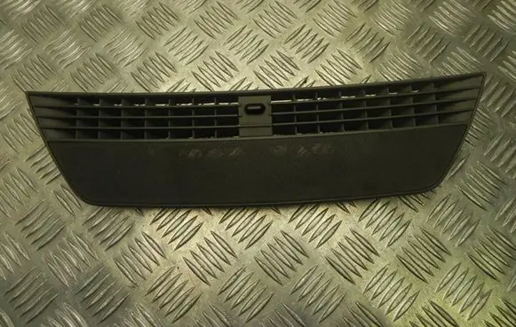 Audi A4 S4 B6 8E 8H Rear air vent grill 8E0819635C T5112