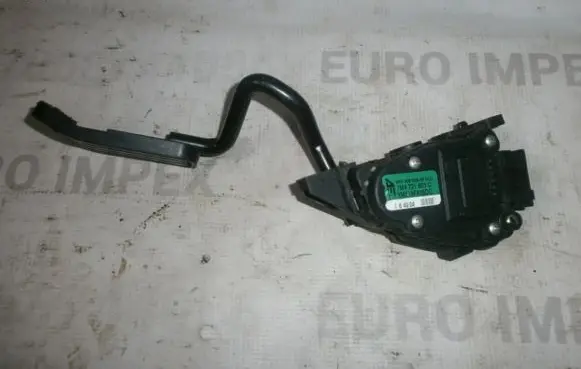 Volkswagen PASSAT B5.5 Accelerator throttle pedal 7m4721603c ym219f836dc