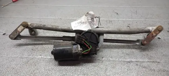 Volkswagen Bora Front wiper linkage 