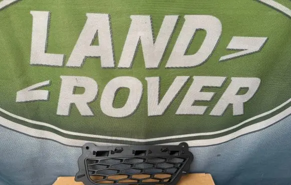 Land Rover Evoque I Front fog light trim/grill GJ3215A299D SH017
