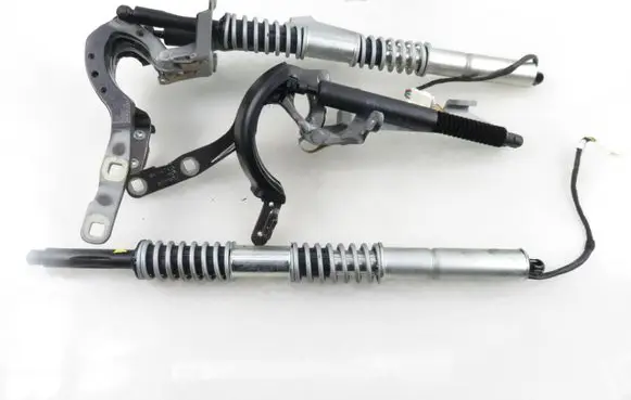 BMW 5 F10 F11 Shock absorber/damper mounting bracket 7210557 7207015 7206639