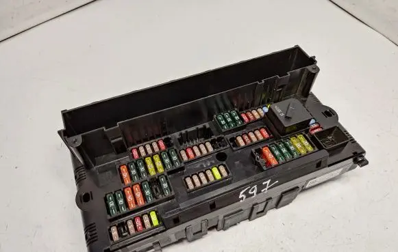BMW 5 F10 F11 Fuse module 9234421 61149234421