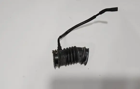 Mazda 2 Air intake hose/pipe P53N13221 KF336