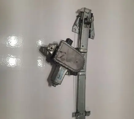 Mitsubishi Pajero Rear door window regulator with motor MR436869