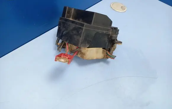 Audi A5 8T 8F Fuse module 8A0937530
