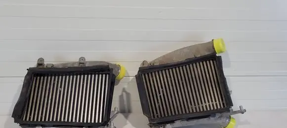 Audi RS6 C8 Intercooler radiator 4k0145806B.