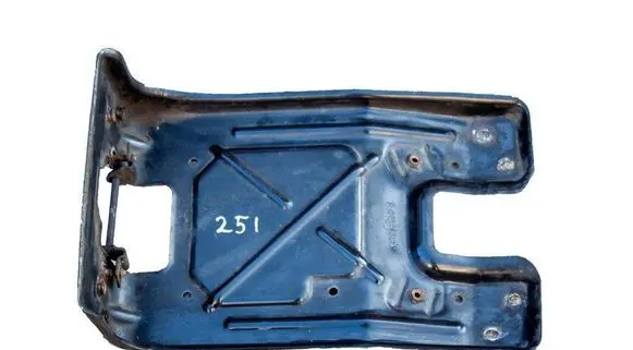 Mercedes-Benz R W251 Top upper radiator support slam panel 03312961 0331 2961