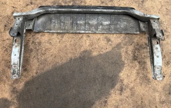 Volvo XC90 Front bumper lip 