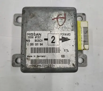 Nissan Primera Airbag control unit/module 285569F207 0285001194 YE5F296Z02775