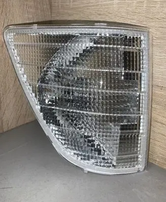 Front indicator light
