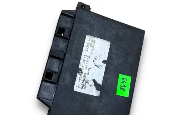 Mercedes-Benz C W204 Central body control module A0215458332