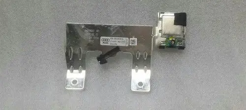Audi A4 S4 B9 Aerial antenna switch 8X0035503B