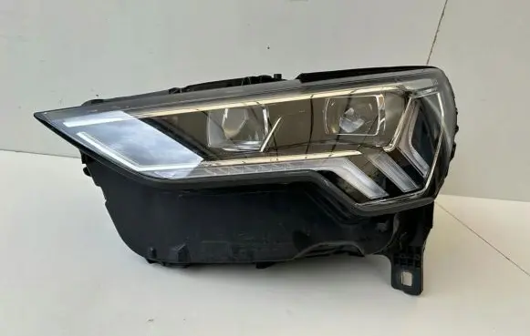 Audi Q3 F3 Headlight/headlamp 83A941033