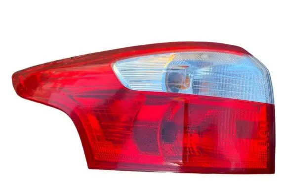 Ford Focus Rear/tail lights E415065 R1S102 15066