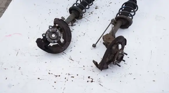 Volvo XC40 Front wheel hub spindle knuckle