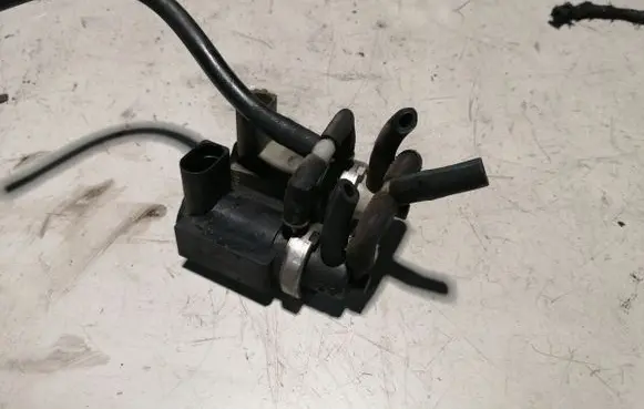 Audi A6 S6 C5 4B Turbo solenoid valve 059906627C 059906627B