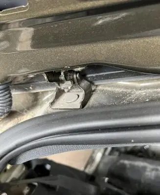 Citroen DS5 Tailgate/trunk/boot hinge