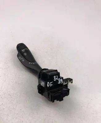 Volvo XC90 Indicator stalk 31674103