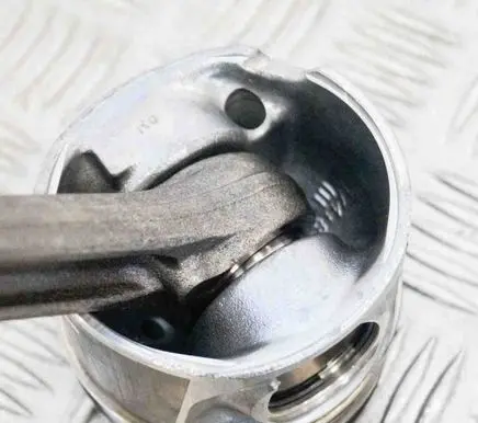 Volvo V60 Piston 863150531339777