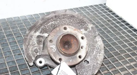 BMW 1 E82 E88 Front wheel hub